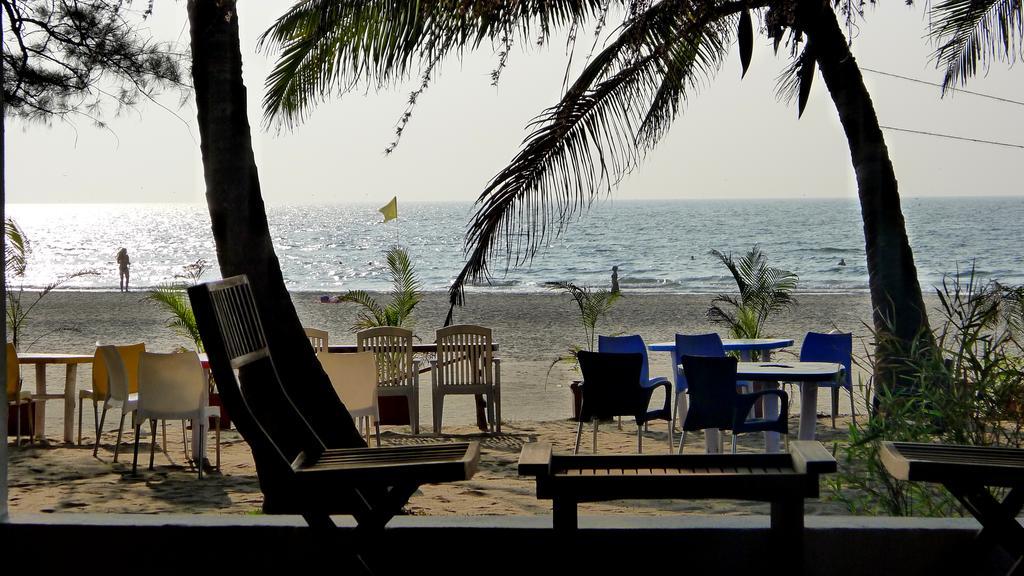 Mamagoa Resort Morjim Zewnętrze zdjęcie
