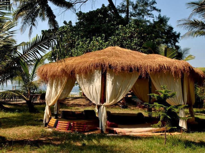 Mamagoa Resort Morjim Zewnętrze zdjęcie